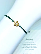 Load image into Gallery viewer, Yellow gold vermeil star featured in evergreen (mona)