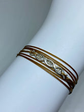 Load image into Gallery viewer, Sterling silver featured in champagne