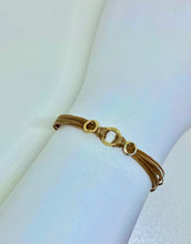 Load image into Gallery viewer, 14k yellow gold featured in champagne