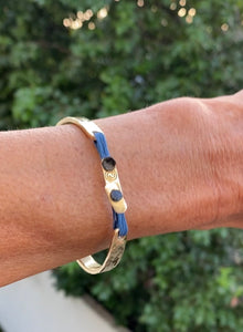 Yellow gold vermeil (featured in blue)
