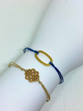 Load image into Gallery viewer, Rose gold-plated zamak featured in sand, paired with oval brass ring