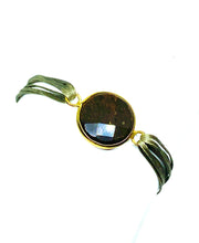 Load image into Gallery viewer, Yellow gold vermeil indian agate featured in taupe (original)